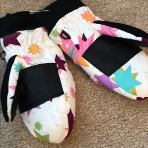 Winter ski mittens